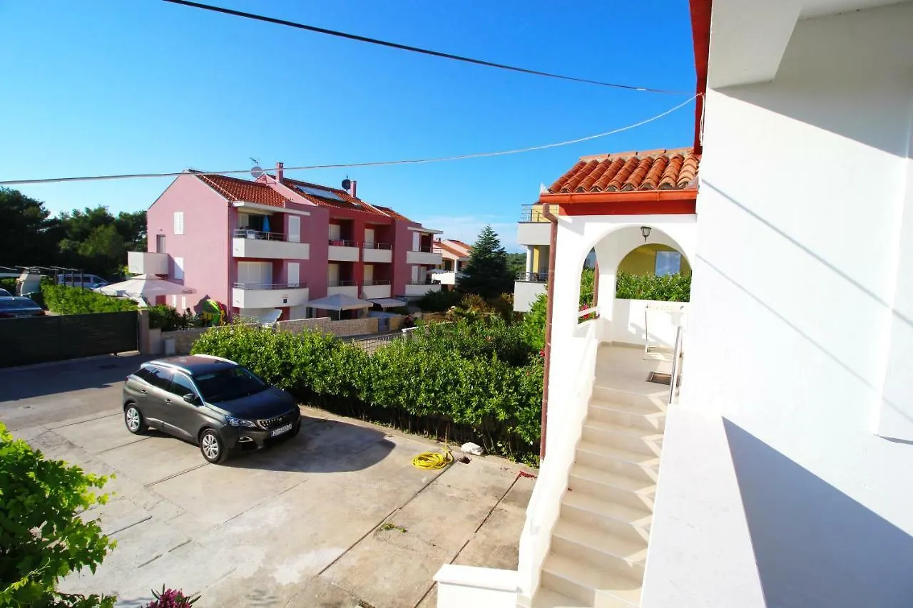 Apartments Buskulic Petrcane